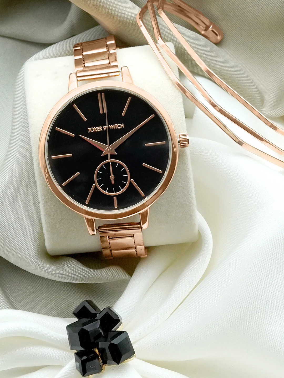 

JOKER & WITCH Women Black & Rose Gold-Toned Charcoal Dust Love Triangle Gift Set JWLT211