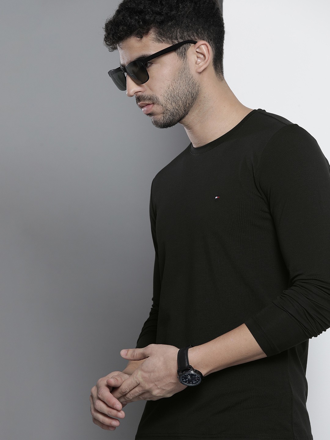 

Tommy Hilfiger Men Black Solid Organic Cotton T-shirt