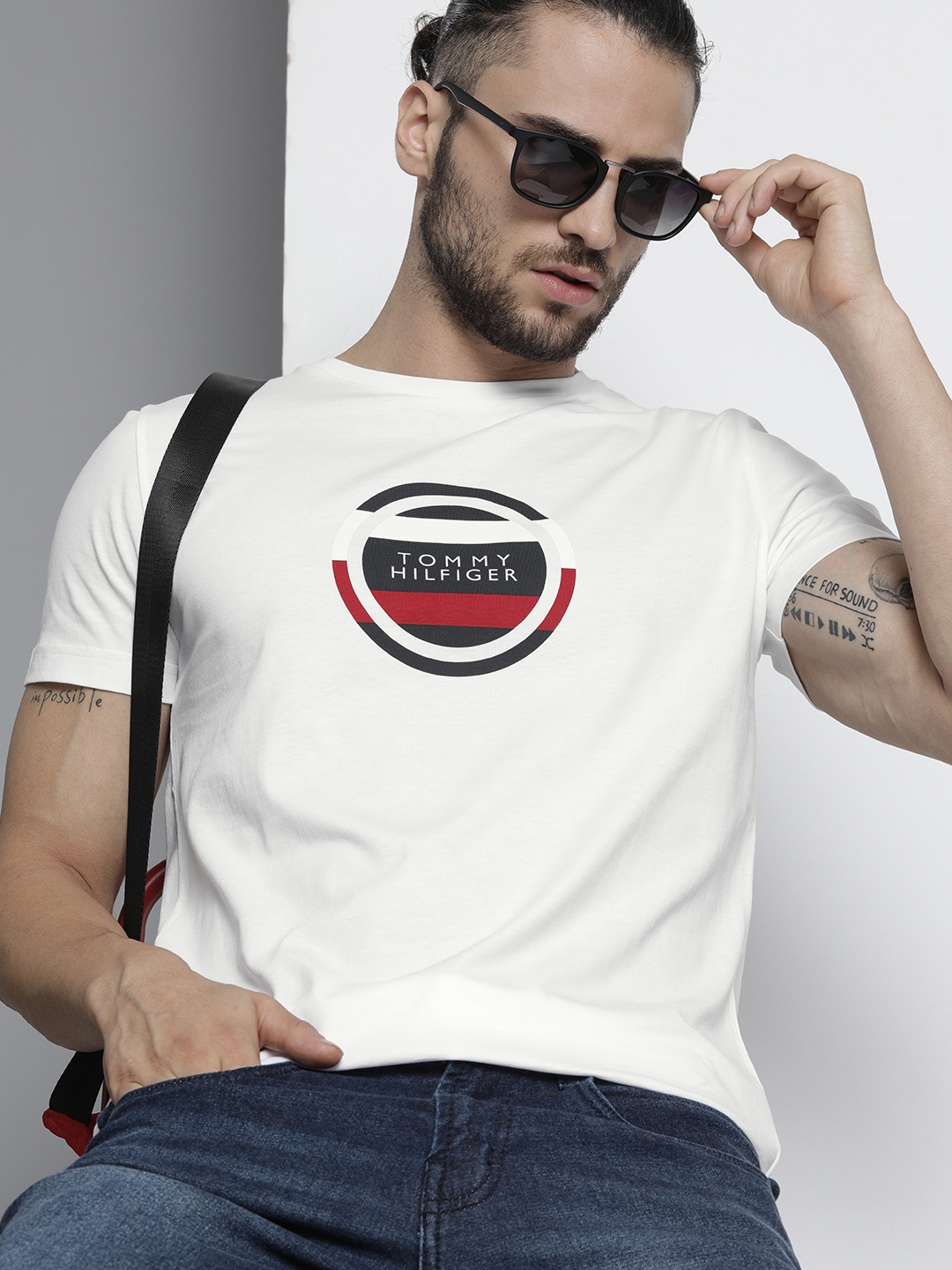 

Tommy Hilfiger Men White Red Brand Logo Printed Pure Cotton T-shirt