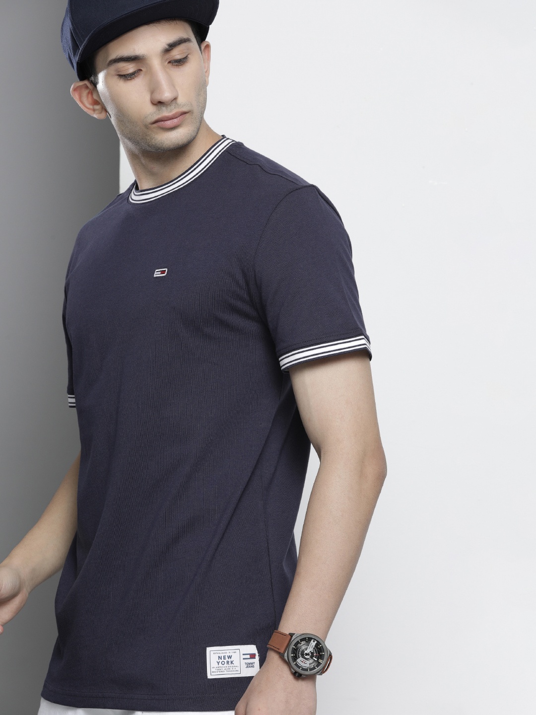 

Tommy Hilfiger Men Navy Blue Brand Logo Printed Applique Pure Cotton T-shirt