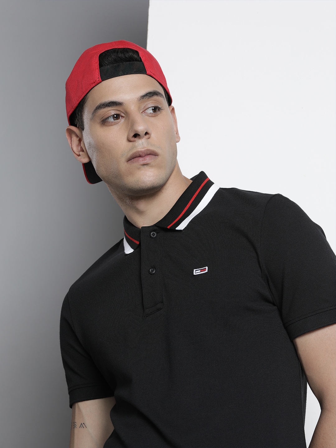

Tommy Hilfiger Men Black Polo Collar Slim Fit T-shirt