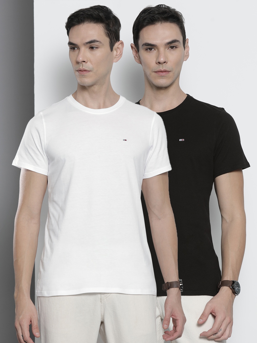 

Tommy Hilfiger Men pack of 2 Slim Fit Cotton Pure Cotton T-shirt, White