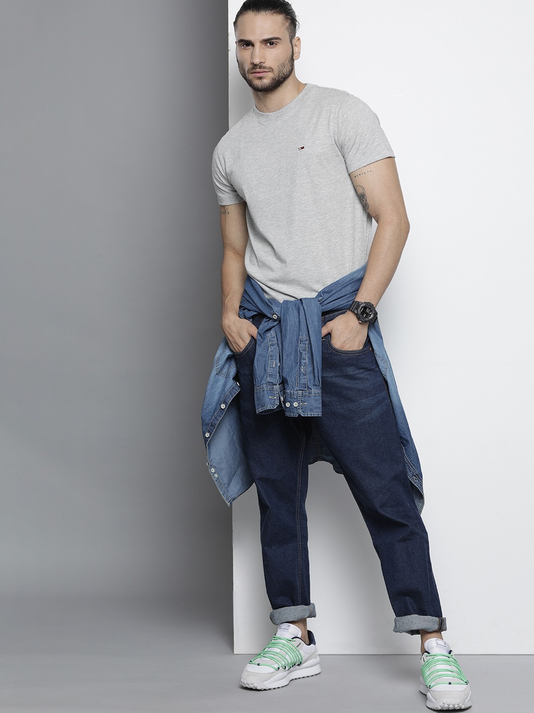 

Tommy Hilfiger Men Grey Slim Fit T-shirt