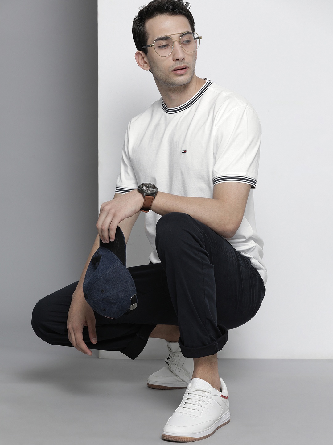 

Tommy Hilfiger Men White Solid Round Neck Pure Cotton T-shirt