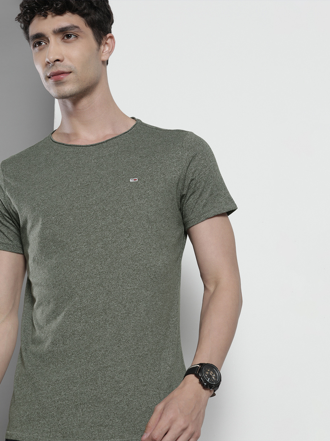 

Tommy Hilfiger Men Olive Green Slim Fit T-shirt