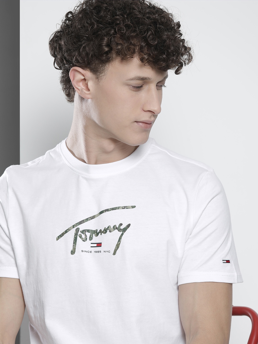 

Tommy Hilfiger Men White Brand Logo Printed T-shirt