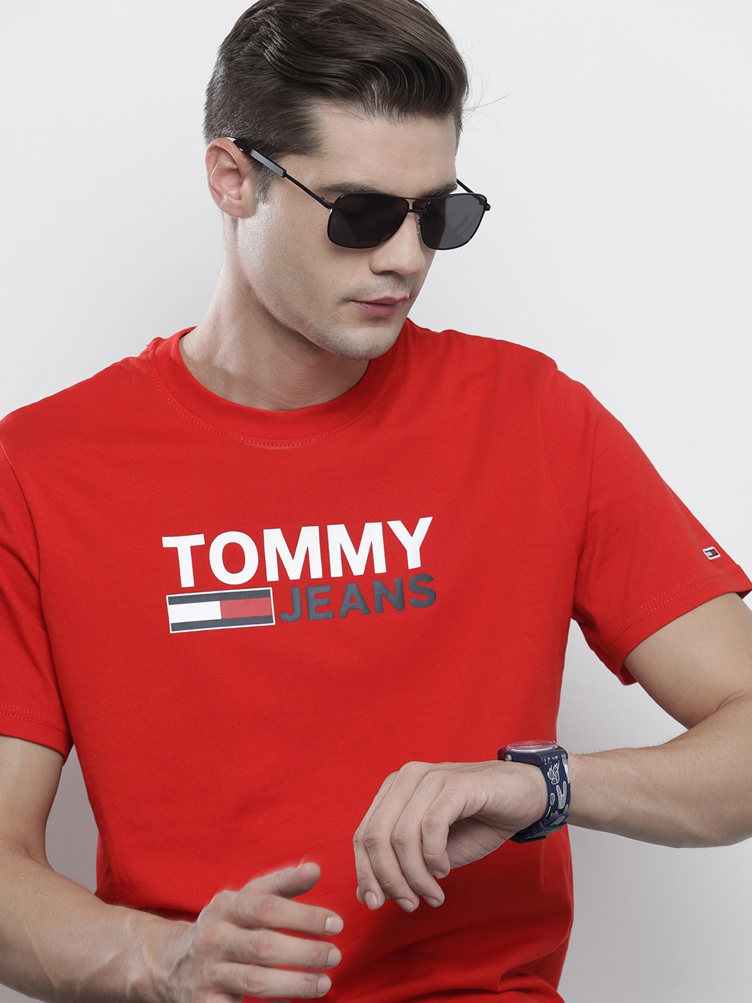 

Tommy Hilfiger Men Red Typography Printed Pure Cotton T-shirt