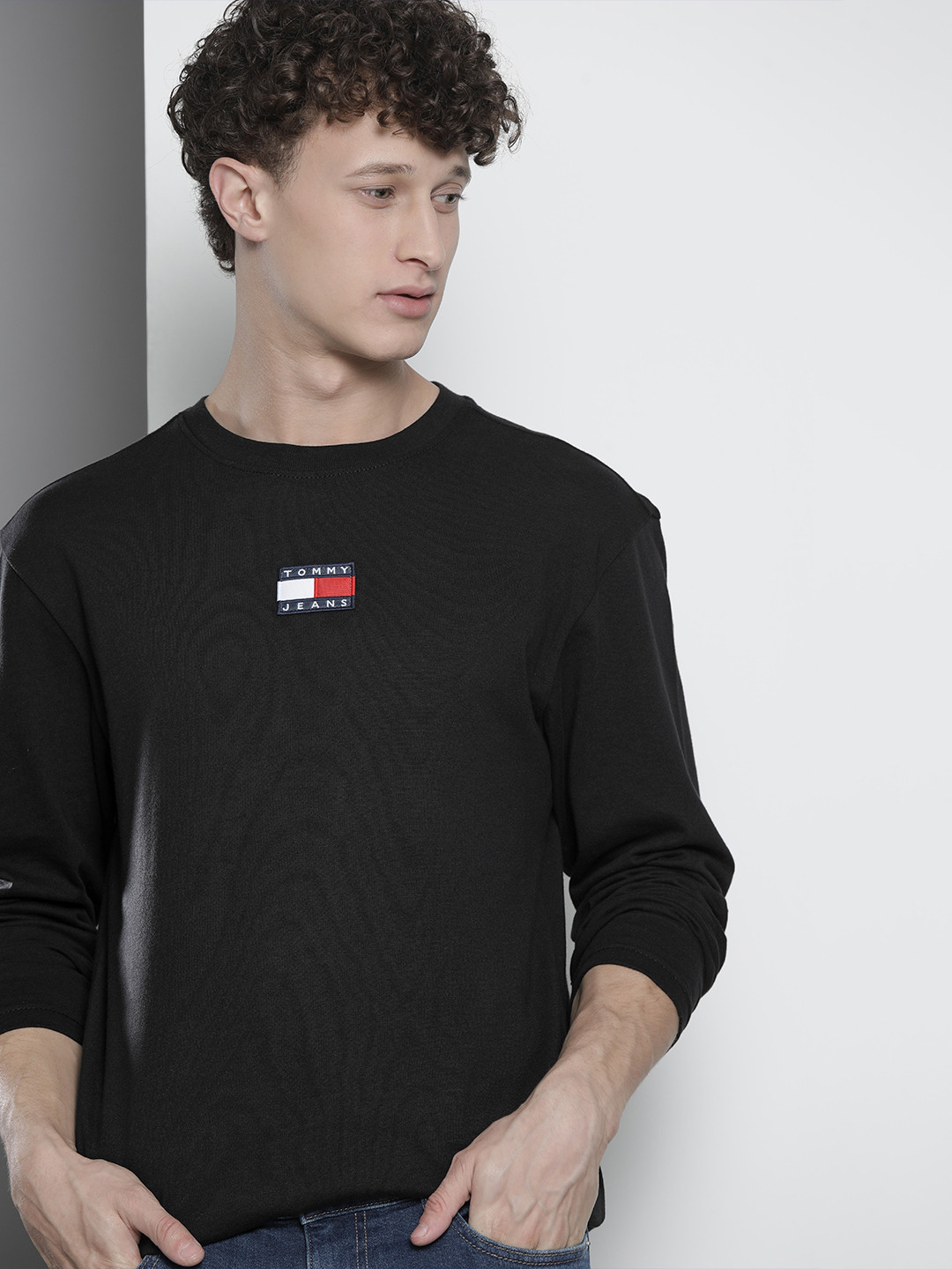 

Tommy Hilfiger Men Black Applique T-shirt