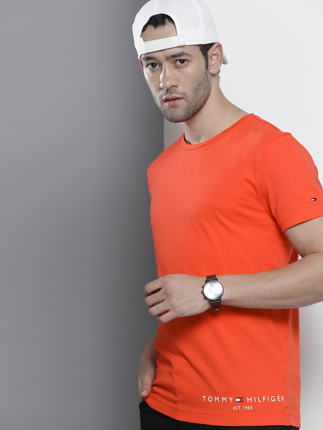 

Tommy Hilfiger Men Orange Solid Organic Cotton T-shirt