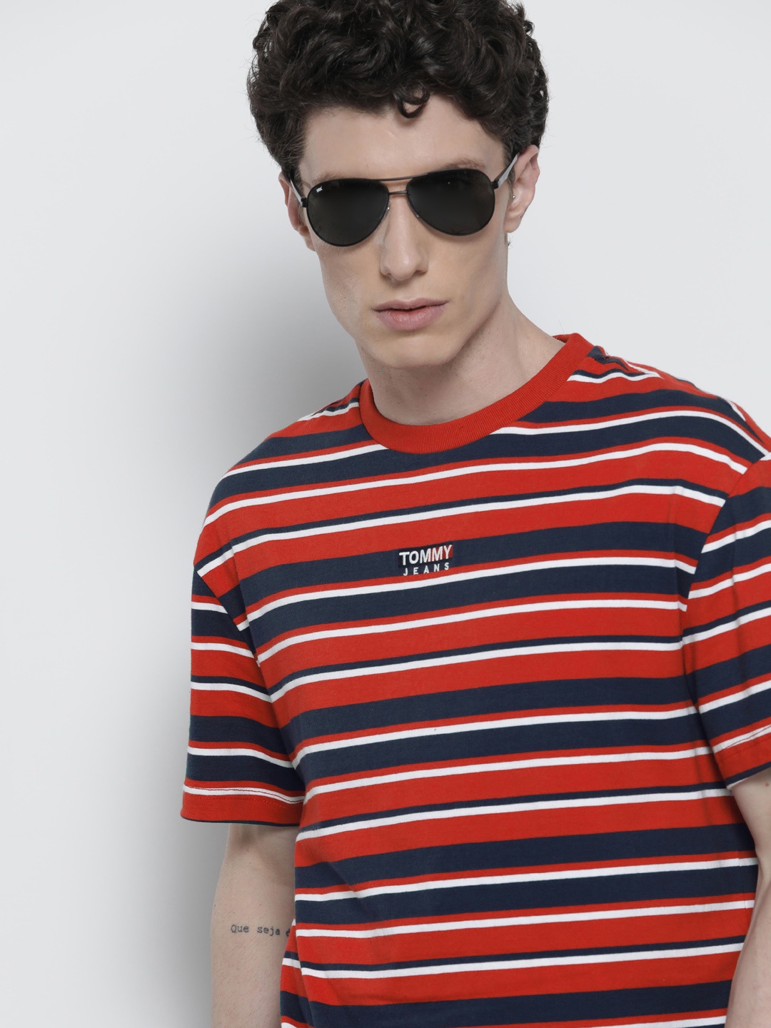

Tommy Hilfiger Men Red Navy Blue Pure Cotton Striped Pure Cotton T-shirt