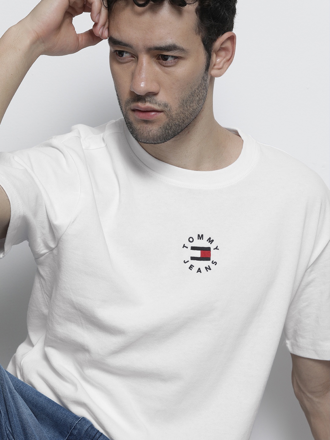 

Tommy Hilfiger Men White Solid Organic Cotton T-shirt