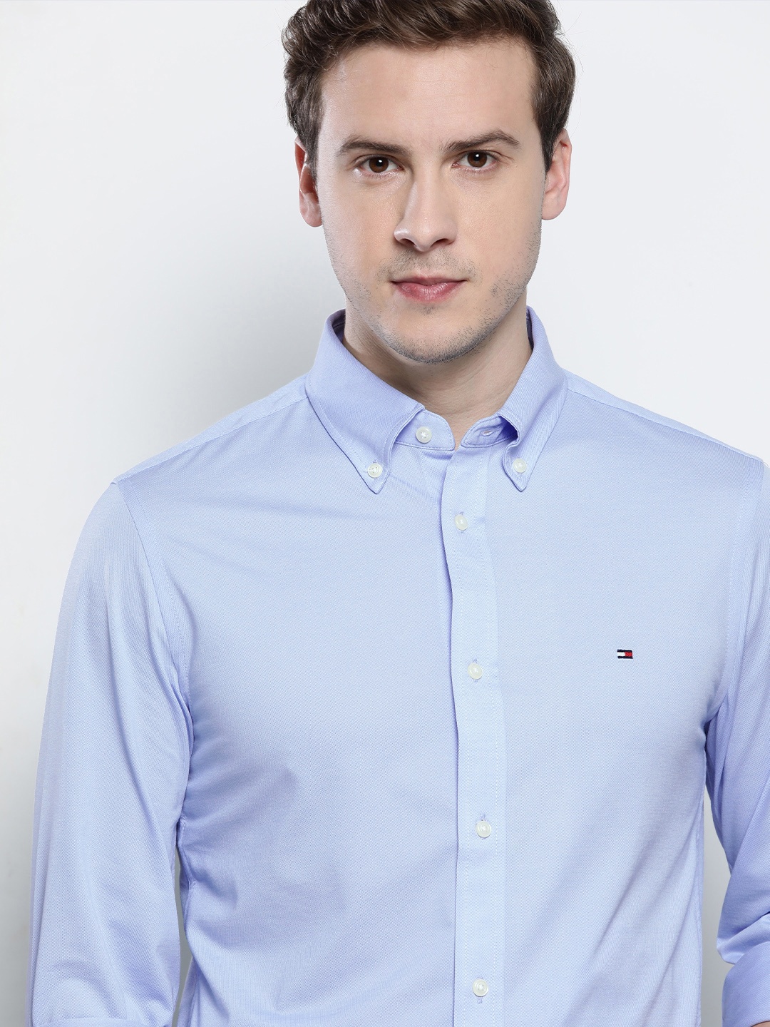 

Tommy Hilfiger Men Blue Slim Fit Texture Button Down Collar Casual Shirt