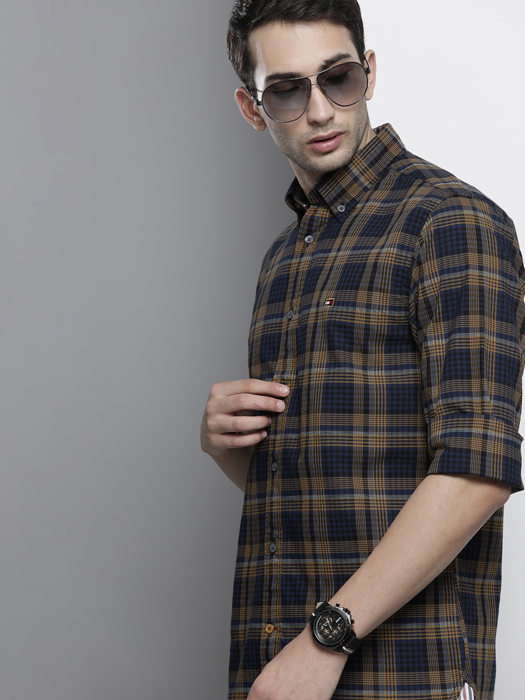 

Tommy Hilfiger Men Navy Blue & Brown Checked Casual Shirt