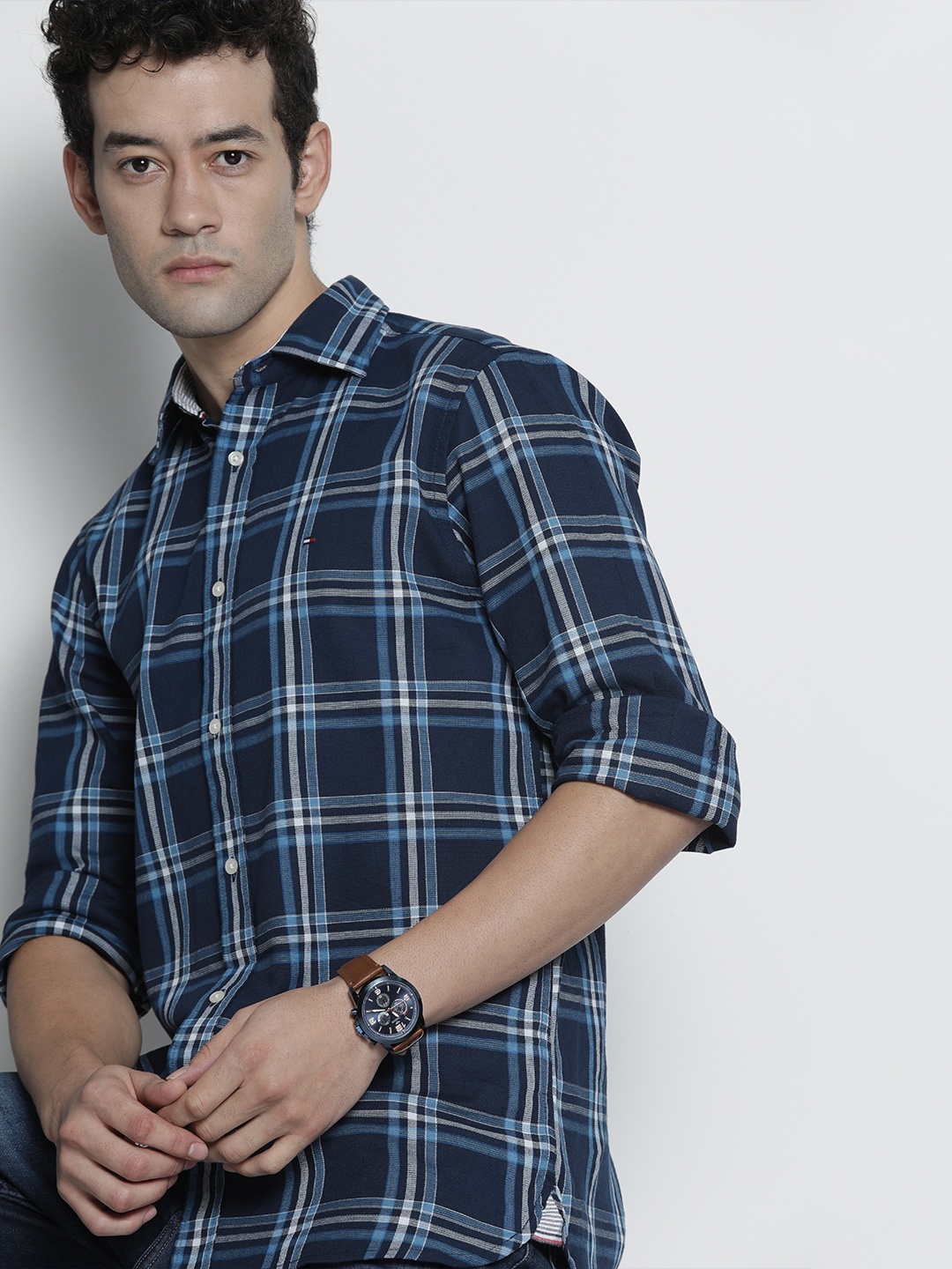 

Tommy Hilfiger Men Blue Checked Casual Shirt
