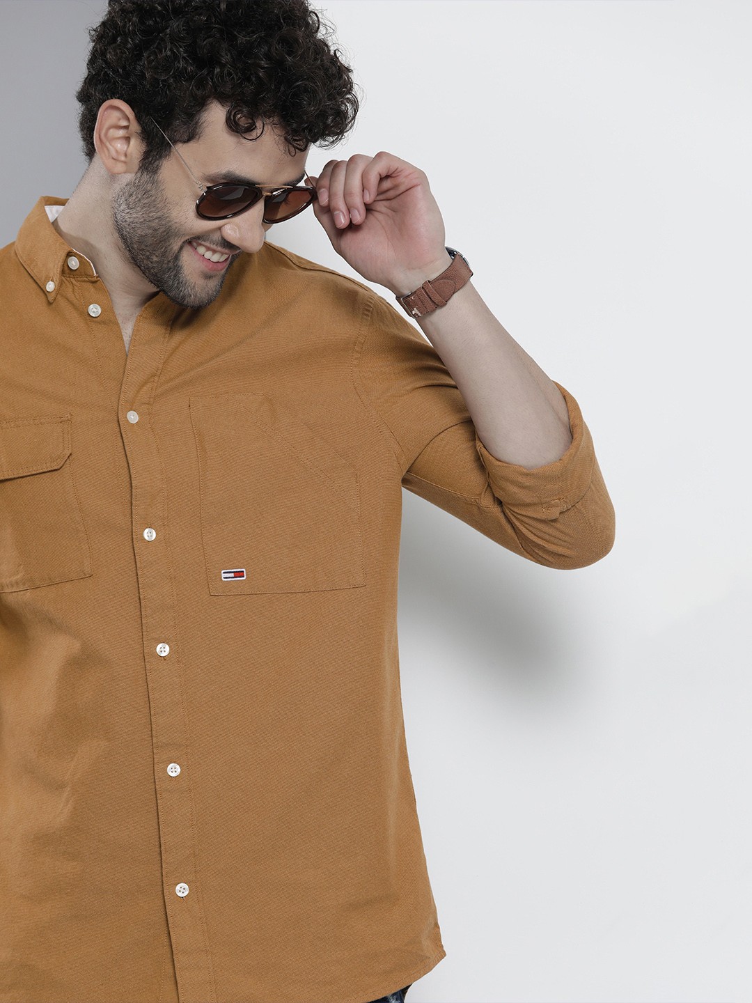 

Tommy Hilfiger Men Brown Opaque Casual Shirt