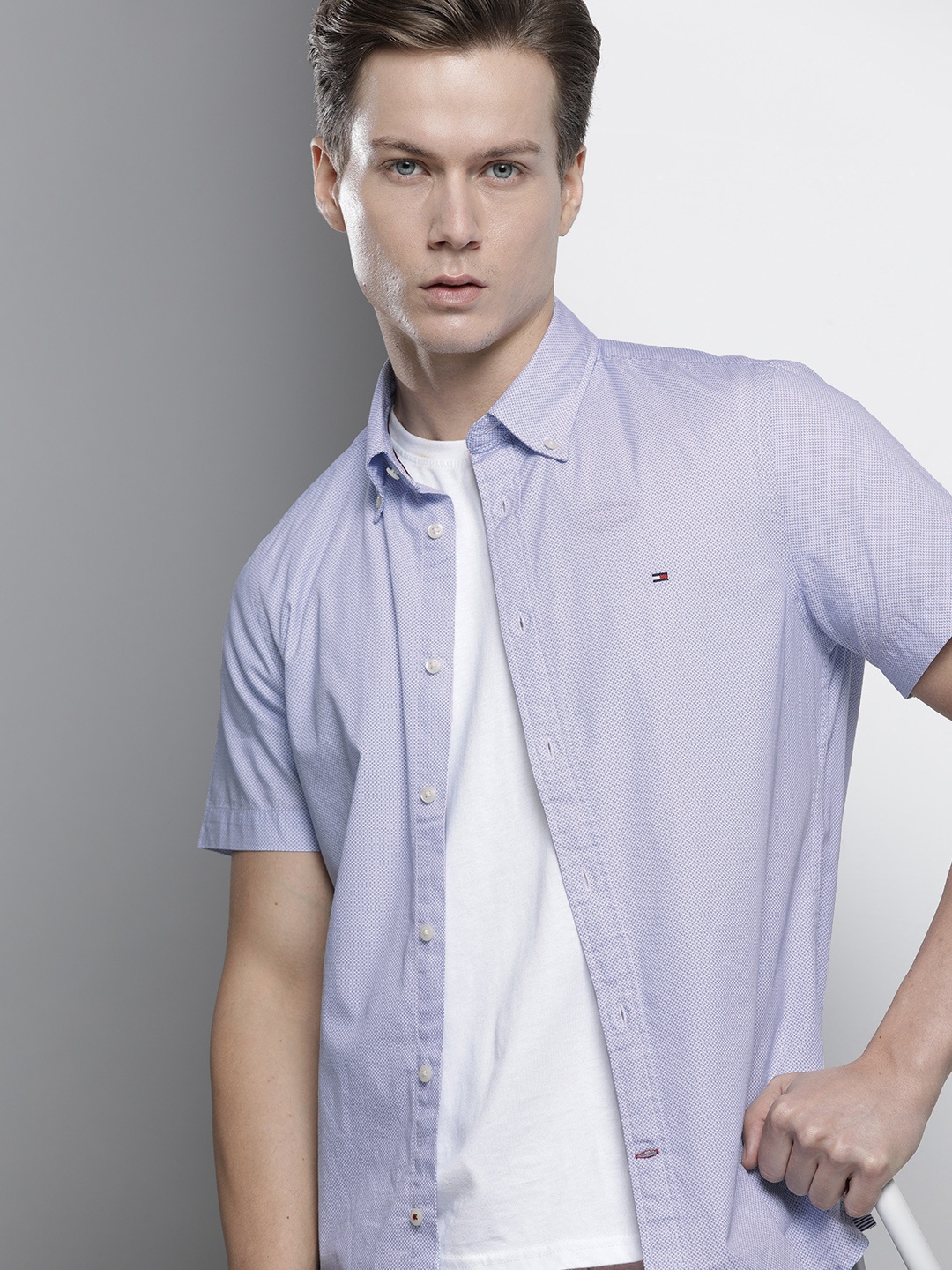 

Tommy Hilfiger Men Blue & White Slim Fit Printed Casual Shirt