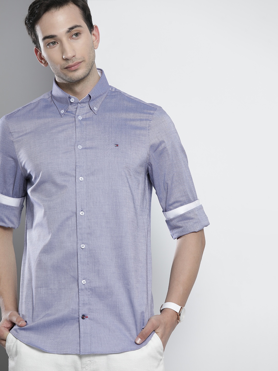 

Tommy Hilfiger Men Blue Solid Slim Fit Casual Shirt