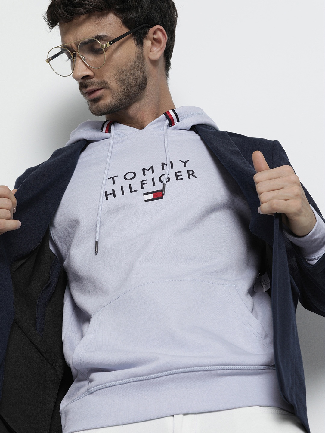 

Tommy Hilfiger Men Blue Embroidered Hooded Sweatshirt