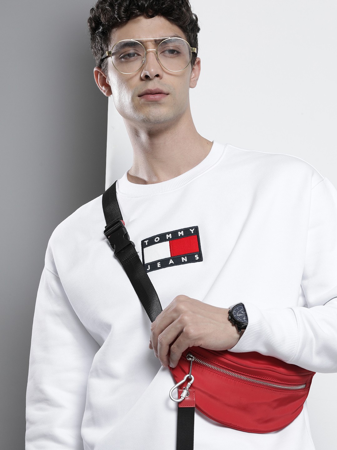 

Tommy Hilfiger Men White & Red Embroidered Sweatshirt