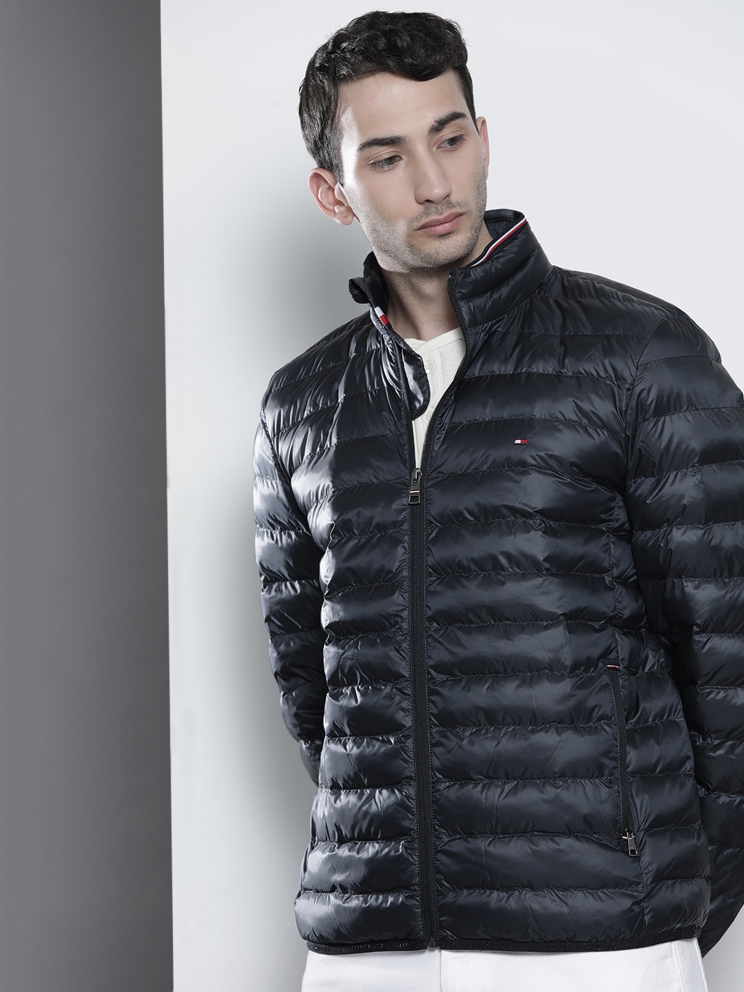 

Tommy Hilfiger Men Navy Blue Solid Lightweight PACKABLE CIRCULAR Puffer Jacket
