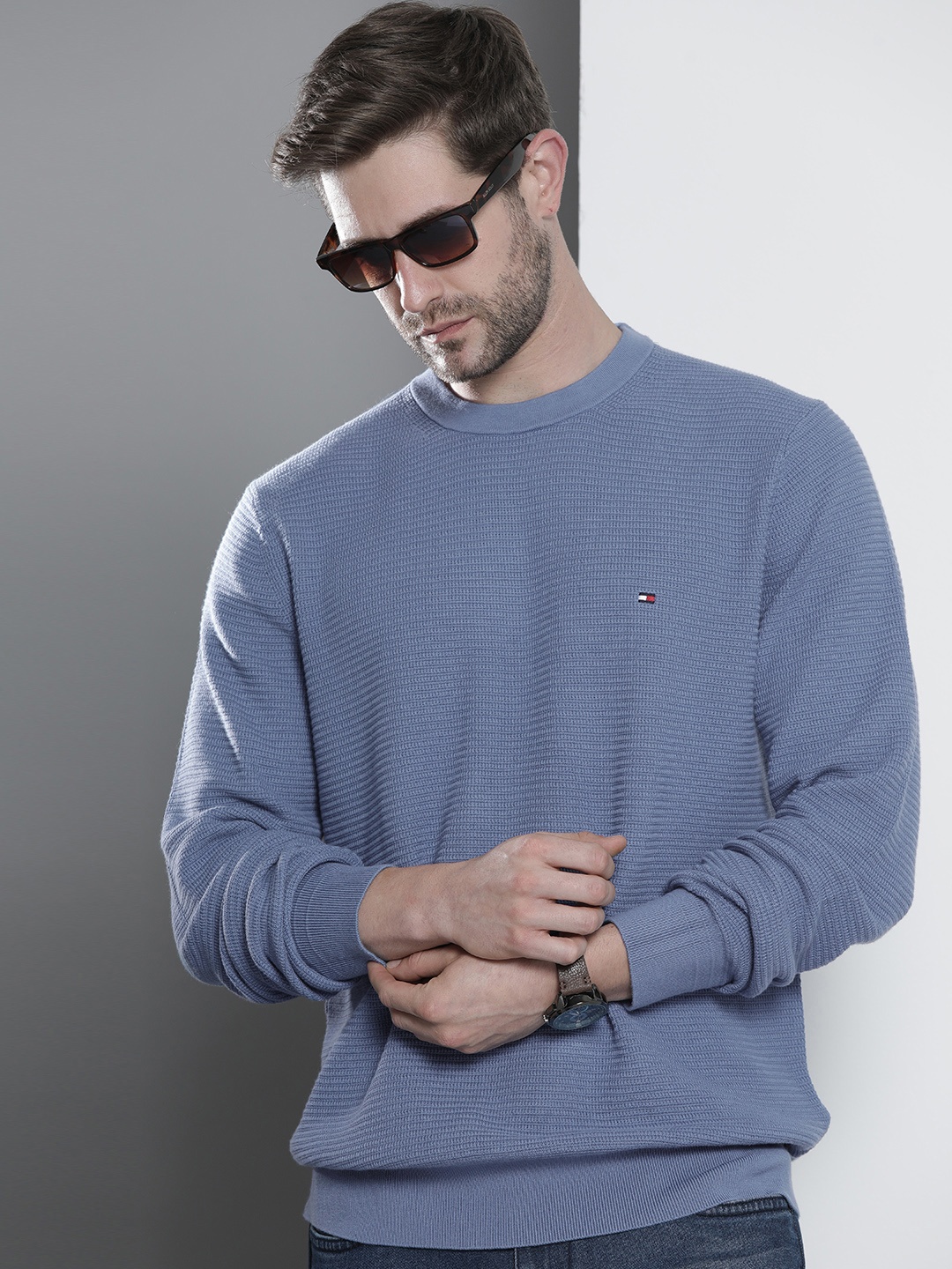 

Tommy Hilfiger Men Blue Organic Cotton Self-Design Sweater