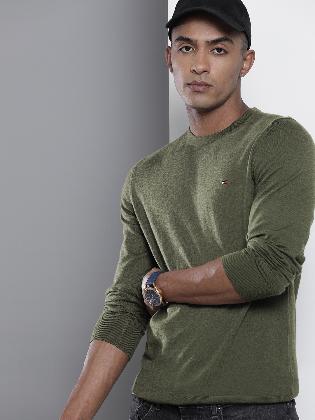 

Tommy Hilfiger Men Olive Green Solid Pure Cotton Pullover