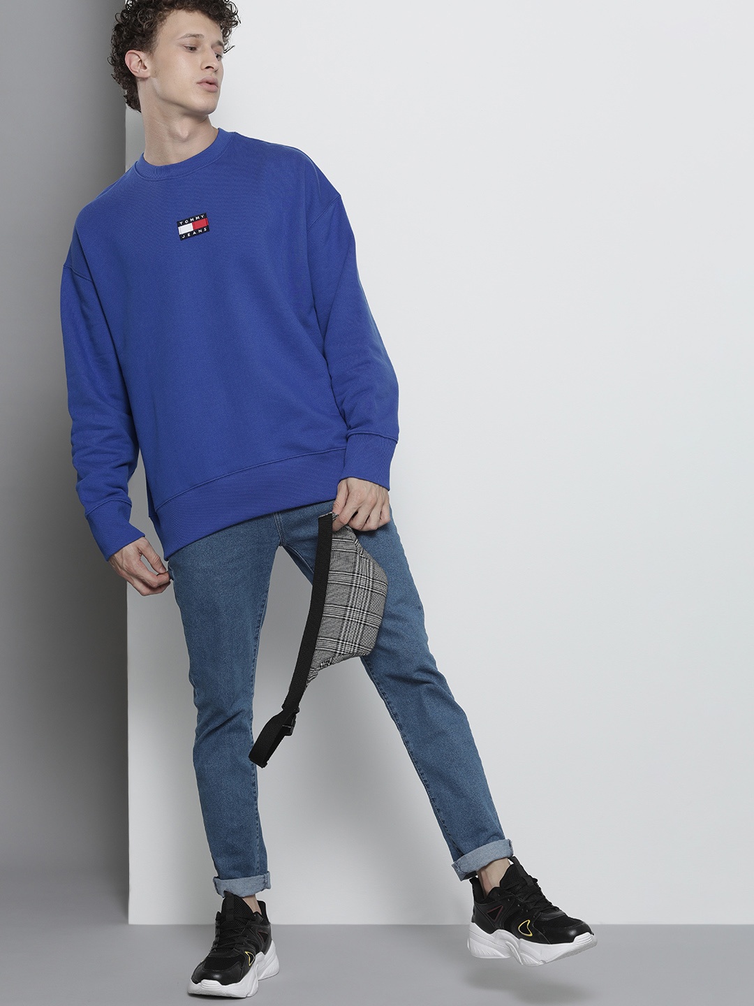 

Tommy Hilfiger Men Blue Organic Cotton Sweatshirt