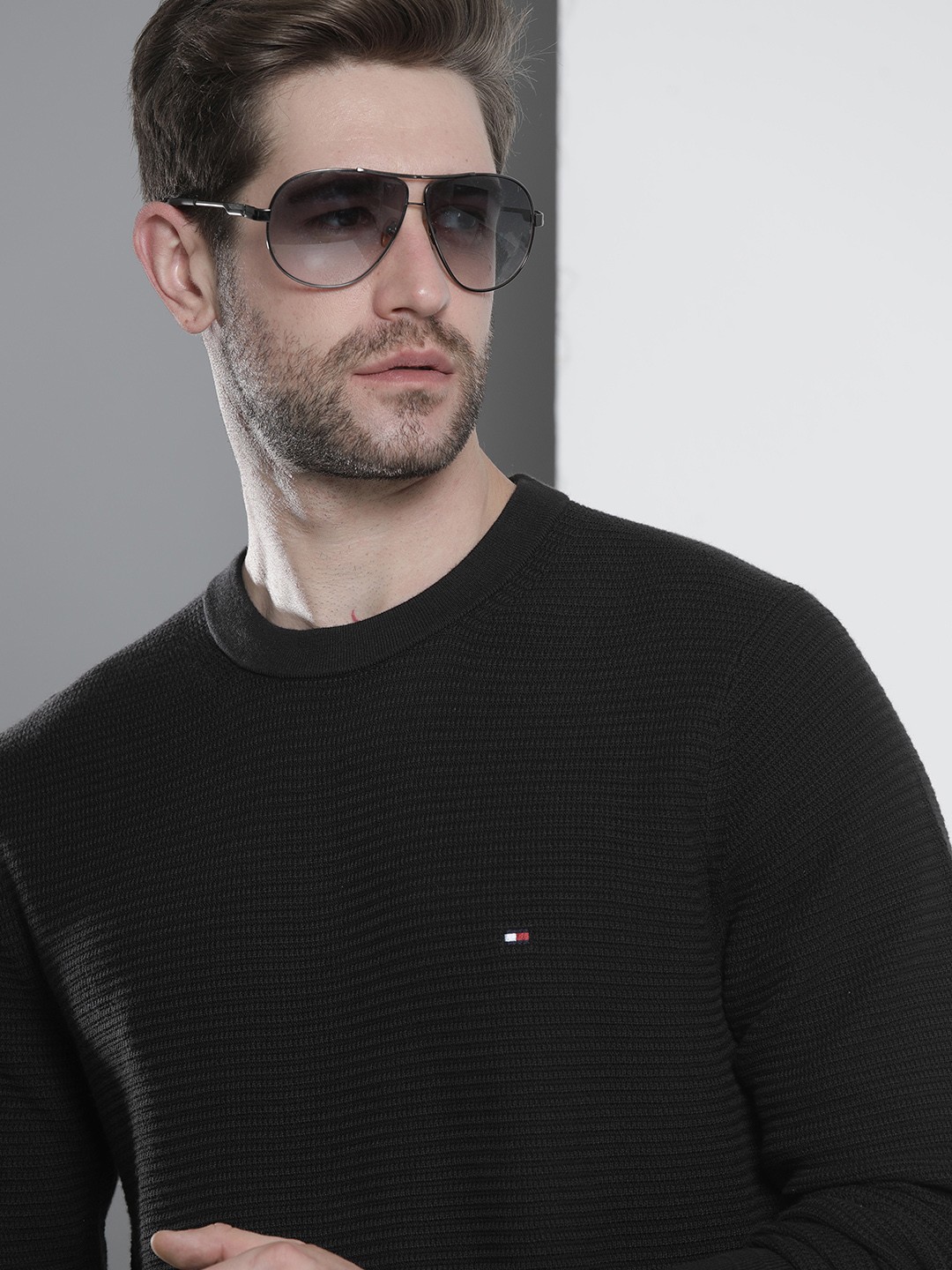 

Tommy Hilfiger Men Black Organic Cotton Self-Design Sweater