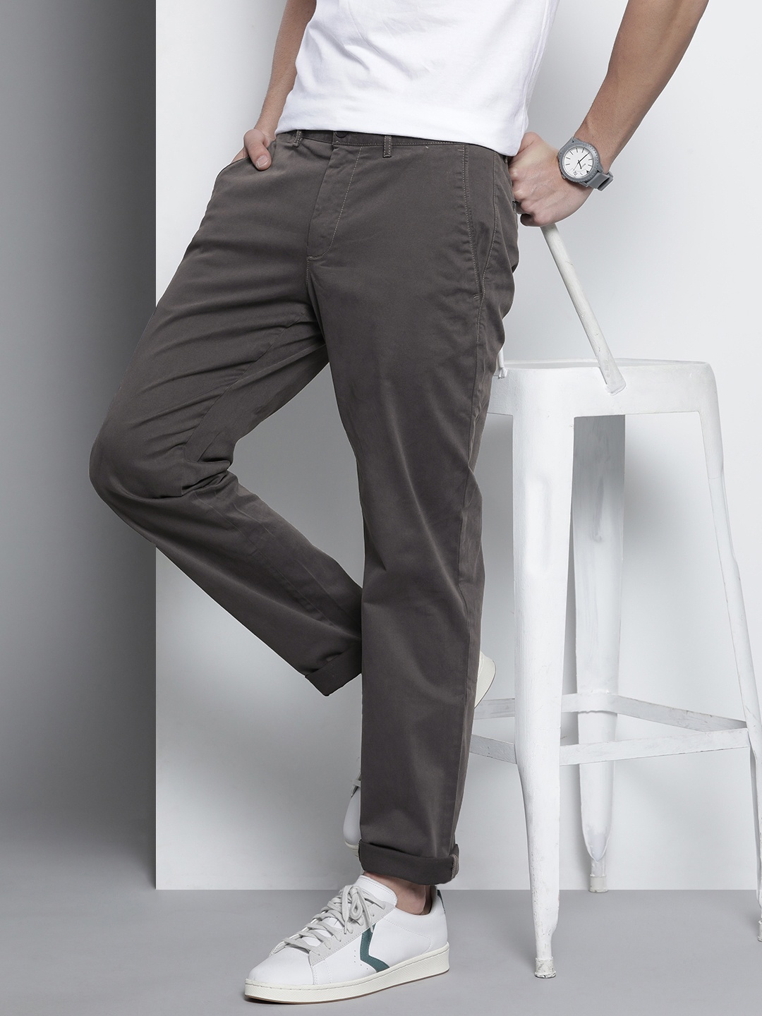 

Tommy Hilfiger Men Grey Solid Chinos