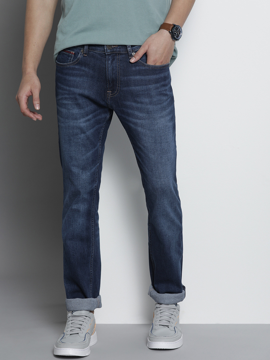 

Tommy Hilfiger Men Blue Slim Fit Light Fade Stretchable Jeans