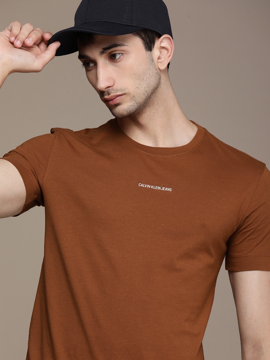 

Calvin Klein Jeans Men Brown Organic Cotton T-shirt