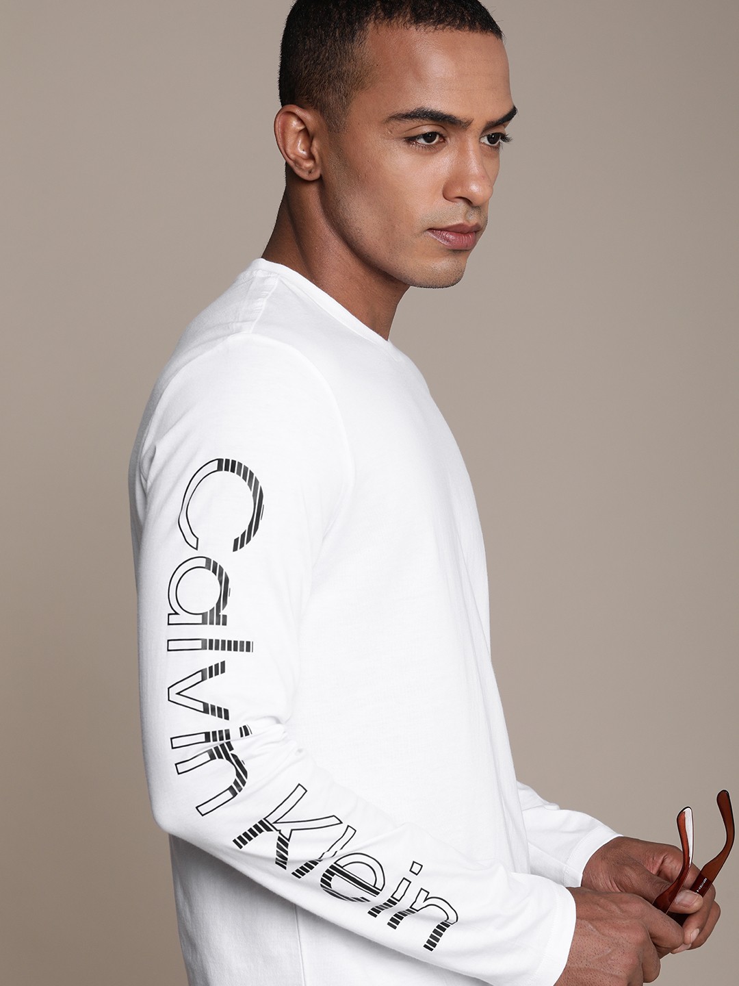 

Calvin Klein Jeans Men White Brand Logo Printed Pure Cotton Casual T-shirt
