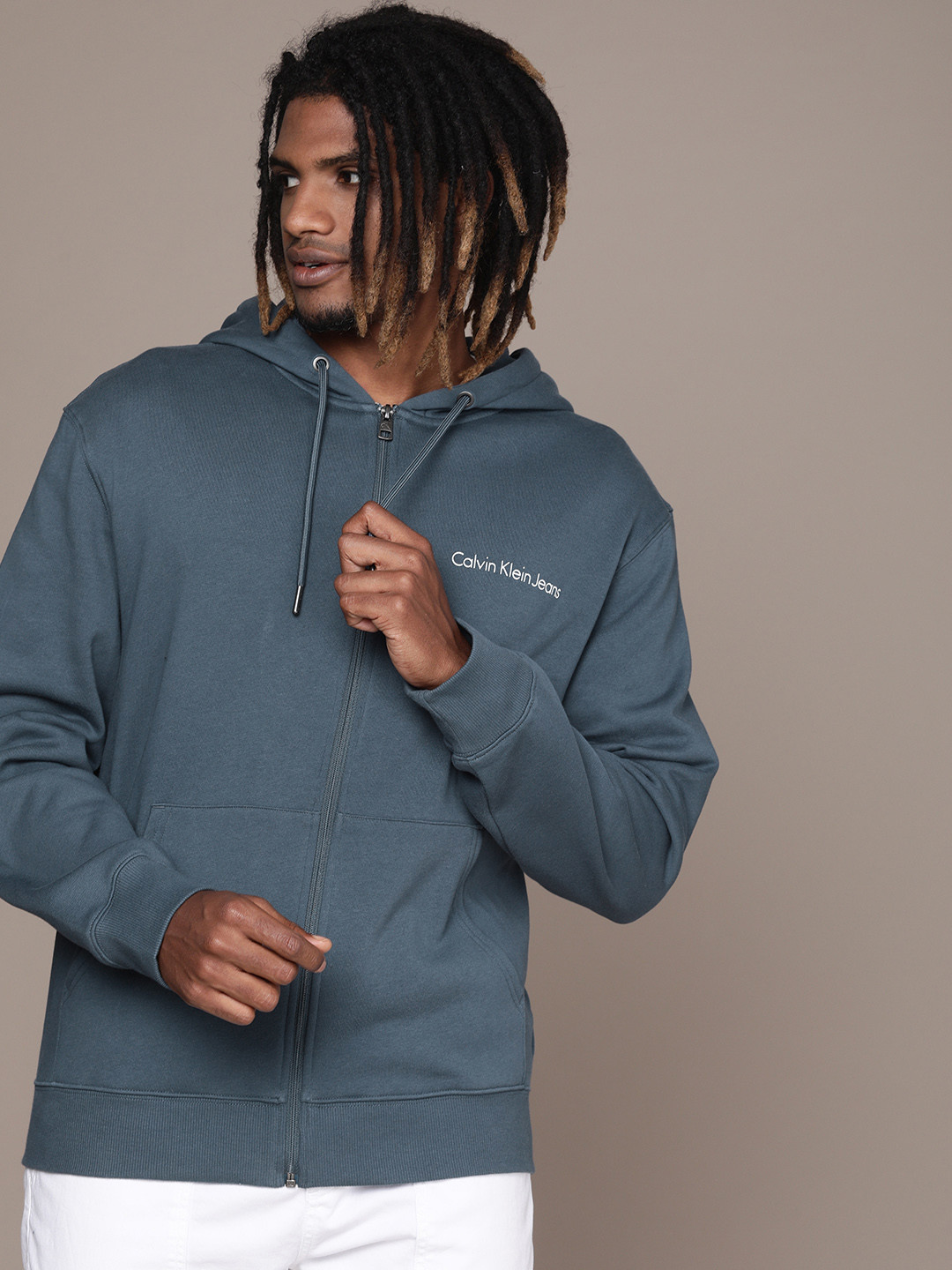 

Calvin Klein Jeans Men Blue Hooded Sweatshirt with Logo Print