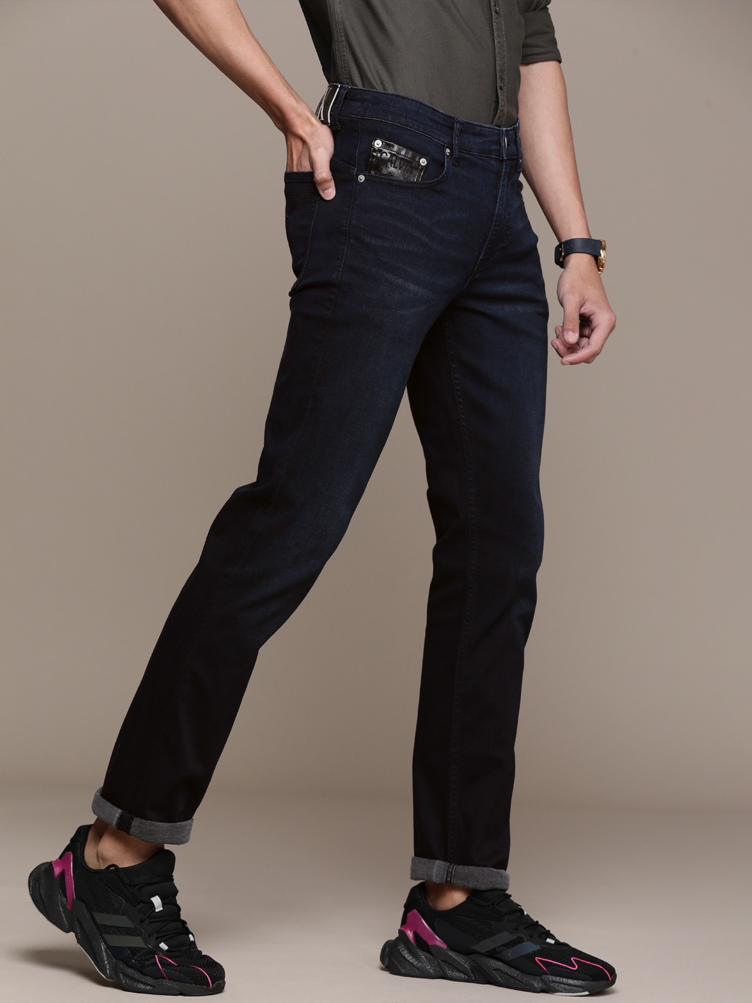 

Calvin Klein Jeans Men Blue BODY Slim Fit Stretchable Jeans