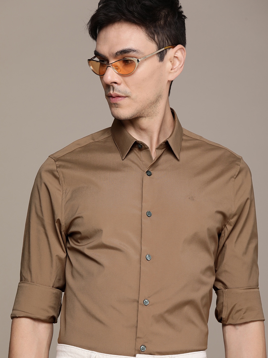 

Calvin Klein Jeans Men Brown Slim Fit Opaque Casual Shirt