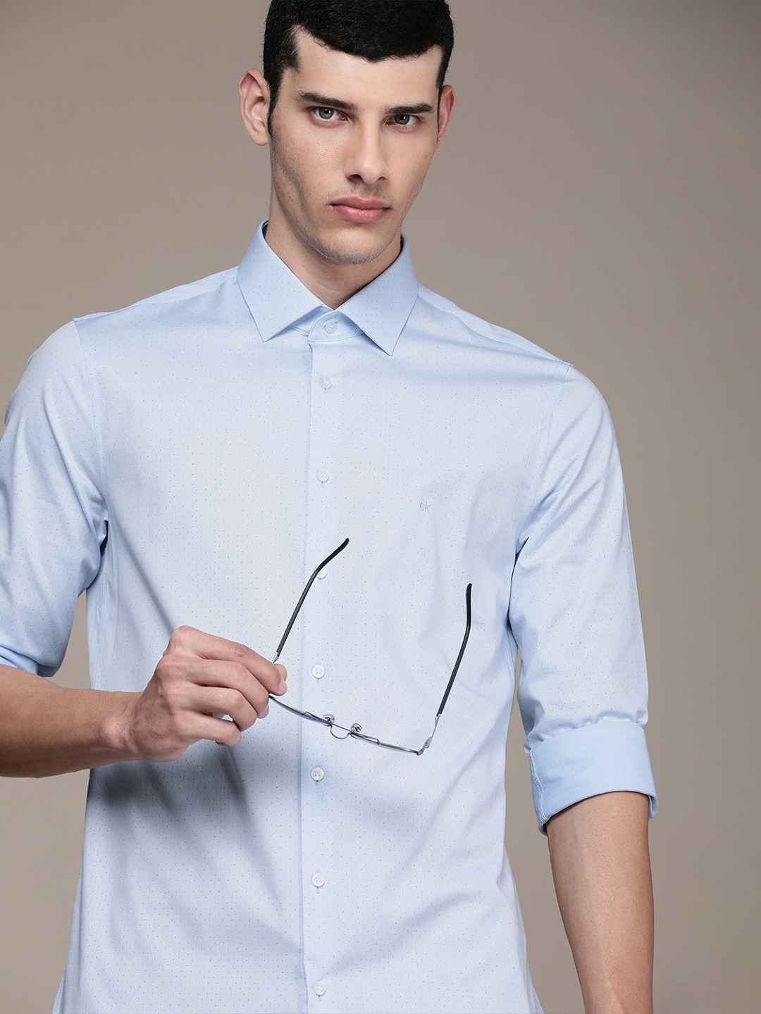 

Calvin Klein Jeans Men Blue Slim Fit Opaque Printed Casual Shirt
