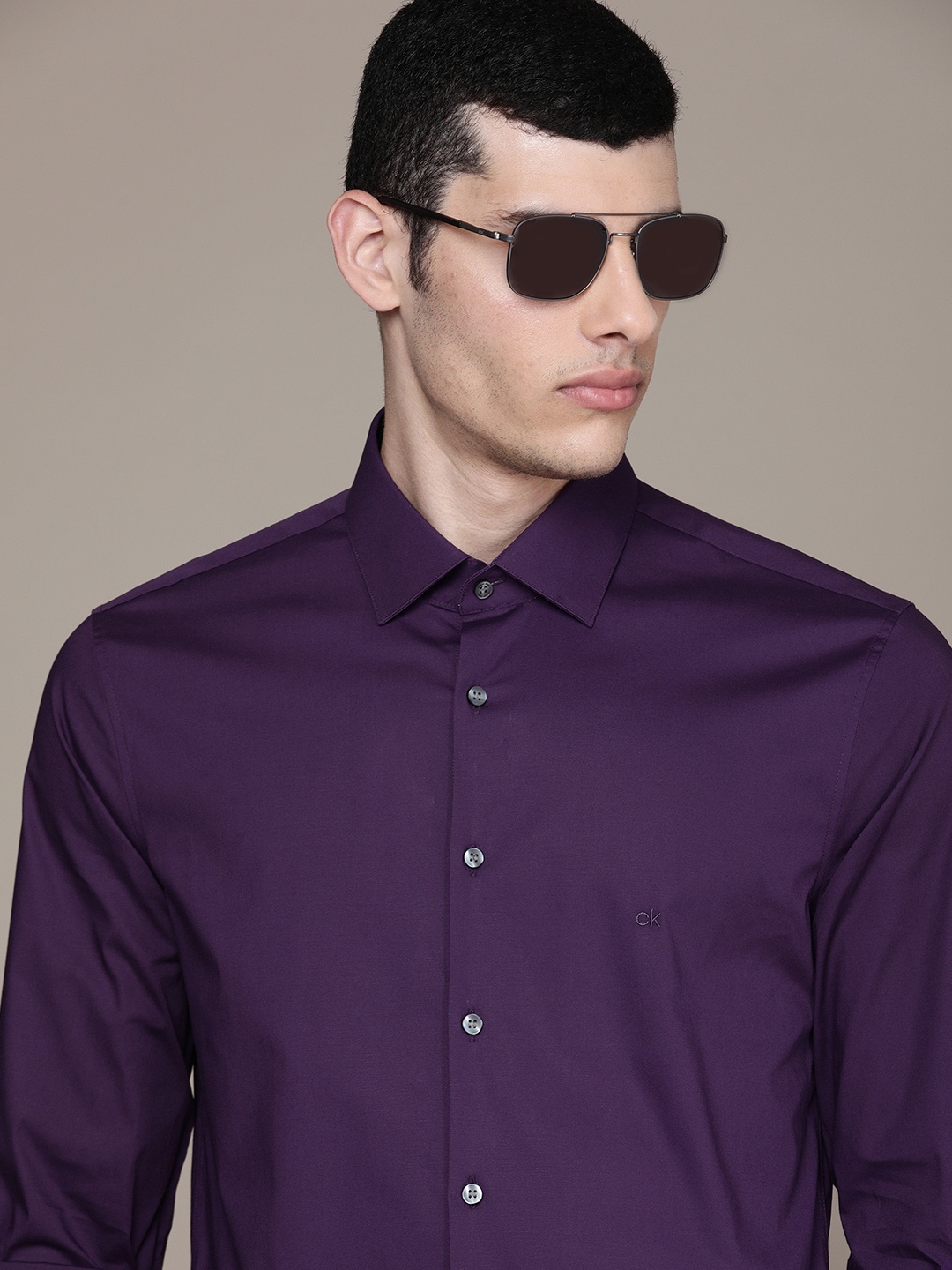 

Calvin Klein Jeans Men Purple Slim Fit Opaque Casual Shirt