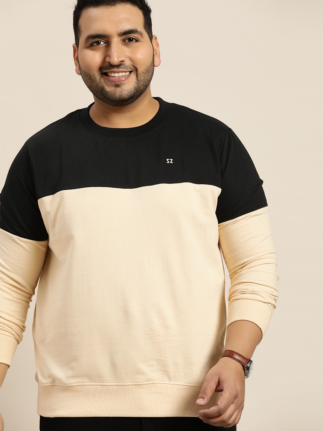 

Sztori Men Plus Size Cream-Coloured & Black Pure Cotton Colourblocked Sweatshirt