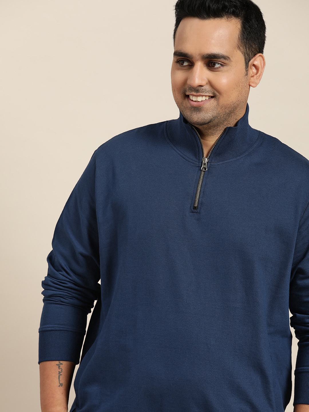 

Sztori Plus Size Men Navy Blue Pure Cotton Solid Sweatshirt