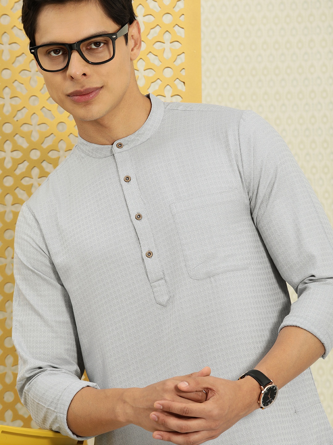 

House of Pataudi Men Grey Woven Design Kurta