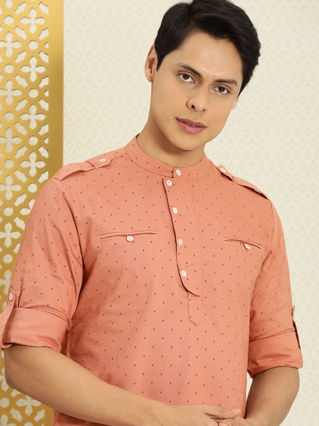 

House of Pataudi Men Peach-Coloured Geometric Printed Kurta