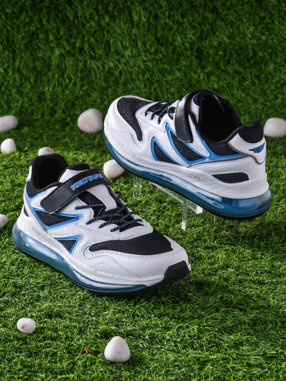 

Red Tape Kids White Colourblocked Air + Sports Shoes