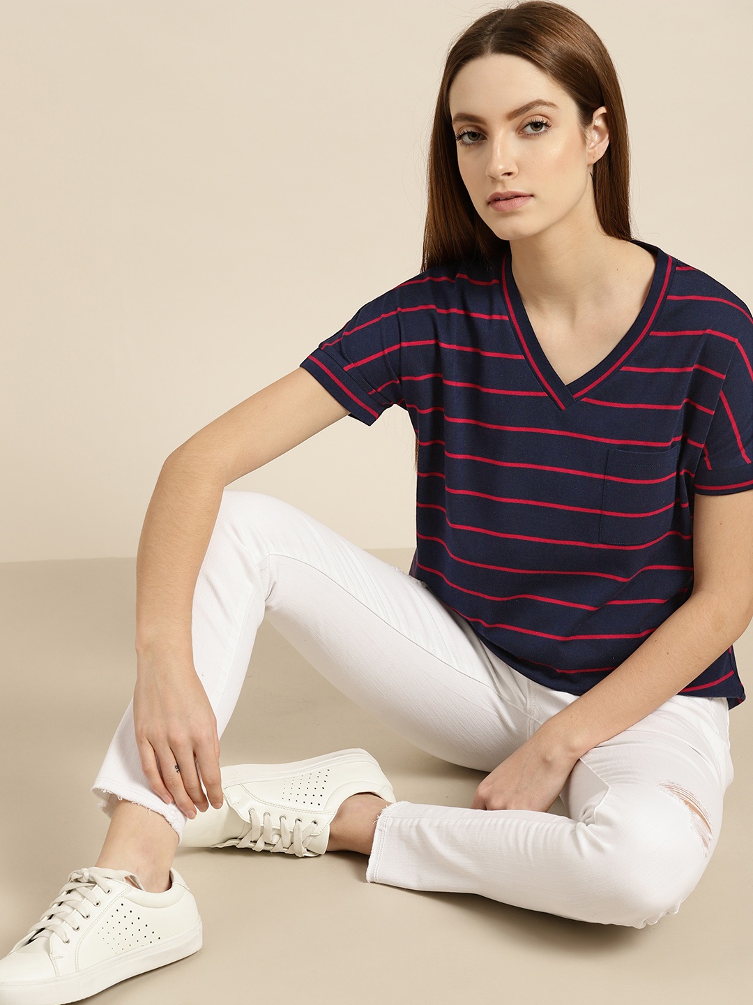 

ether Women Navy Blue & Red Striped V-Neck Extended Sleeves Pockets T-shirt