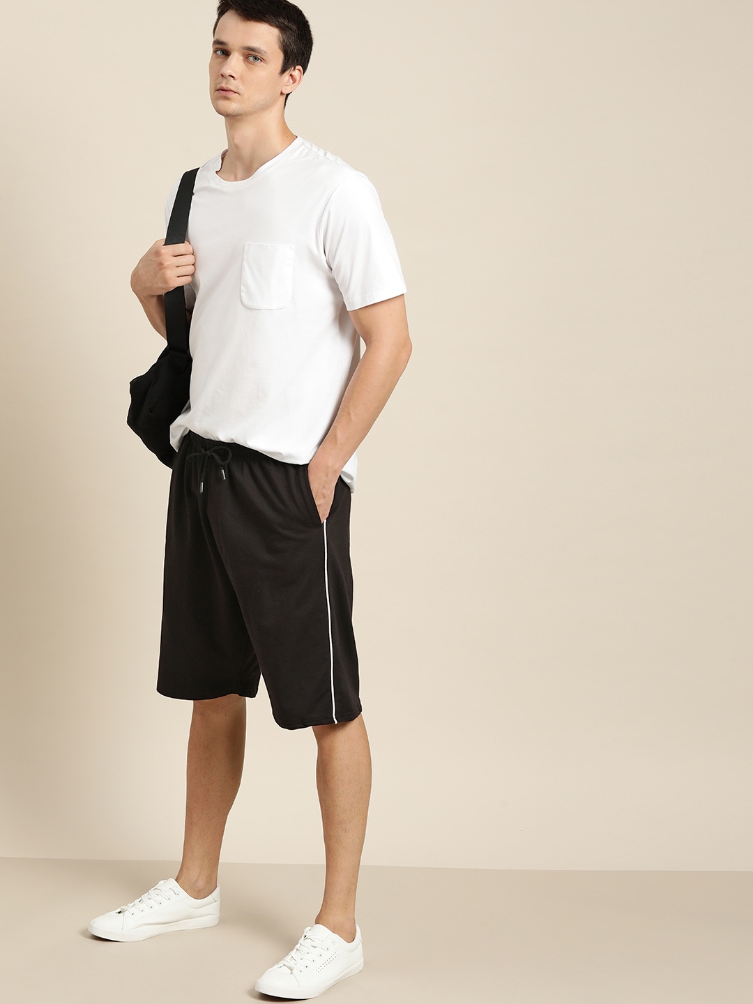 

ether Men Black Pure Cotton Solid Regular Shorts