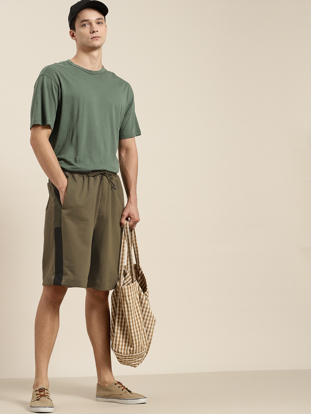 

ether Men Olive Green Slim Fit High-Rise Regular Shorts