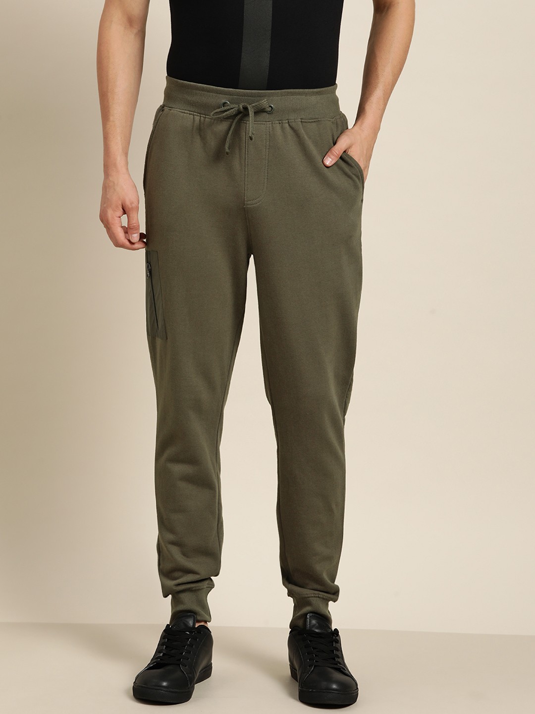 

ether Men Olive Green Solid Joggers