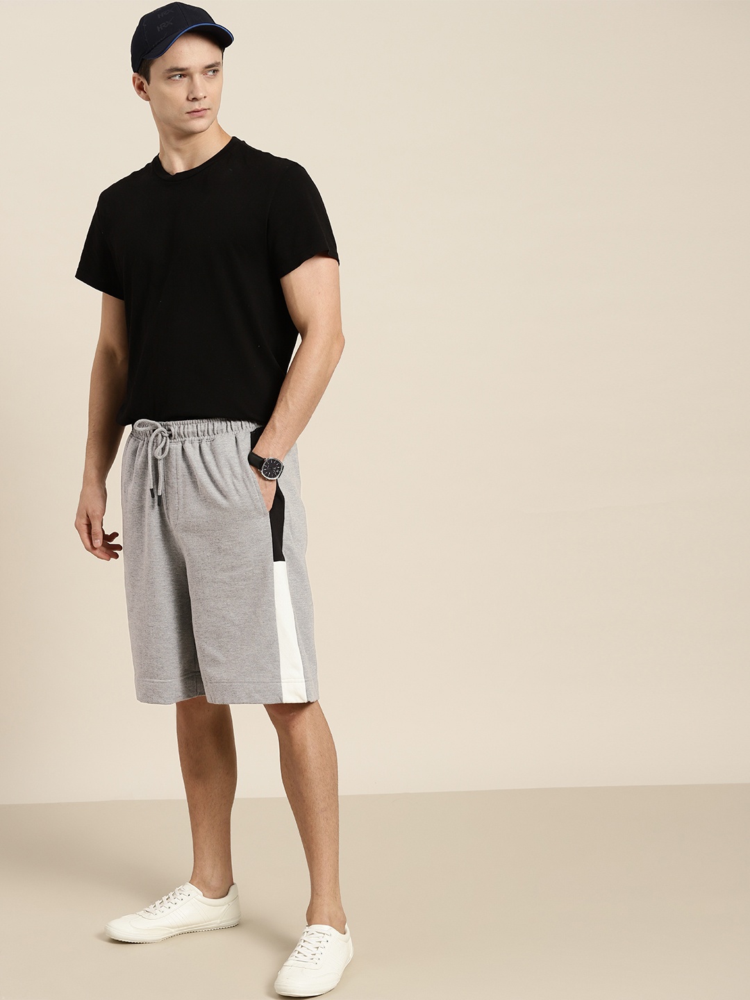 

ether Men Grey Melange Solid Regular Shorts with Side Taping Detail