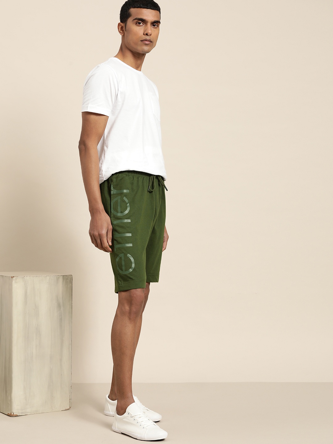 

ether Men Green Pure Cotton Brand Logo Print Shorts