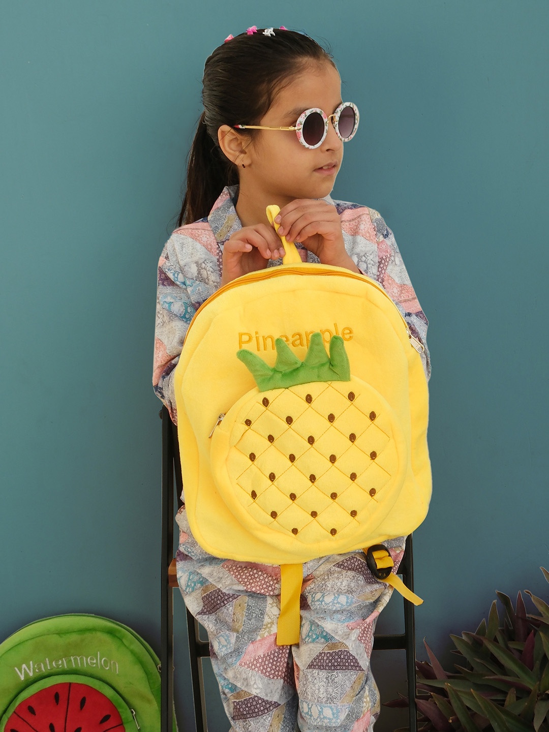 

Dukiekooky Kids Pineapple soft Toy Backpack, Yellow