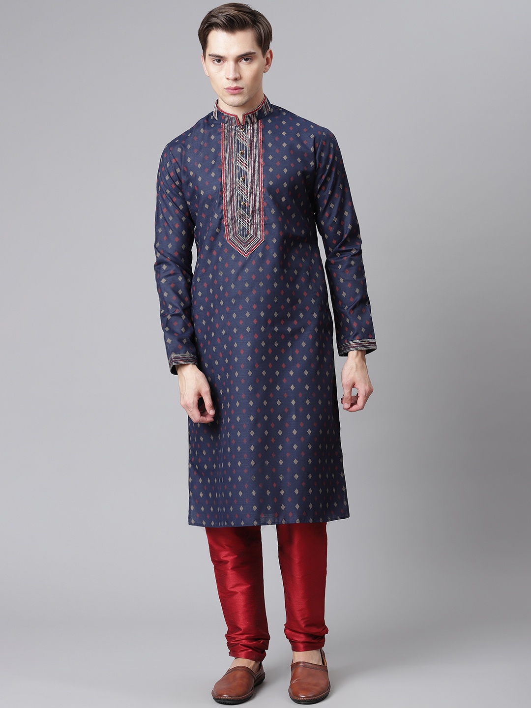 Readiprint Fashions Men Navy Blue & Red Ethnic Printed Thread Work Kurta with Churidar